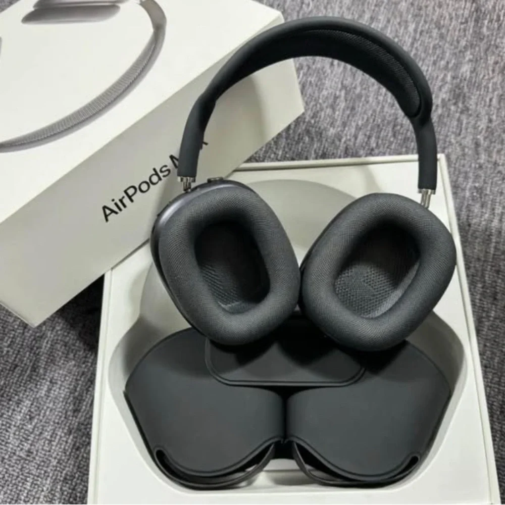 Airpod Max 'Midnight' with SmartCase - Picture 3 of 6